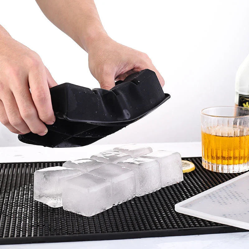Silikonowa foremka na duże kostki lodu do drinków